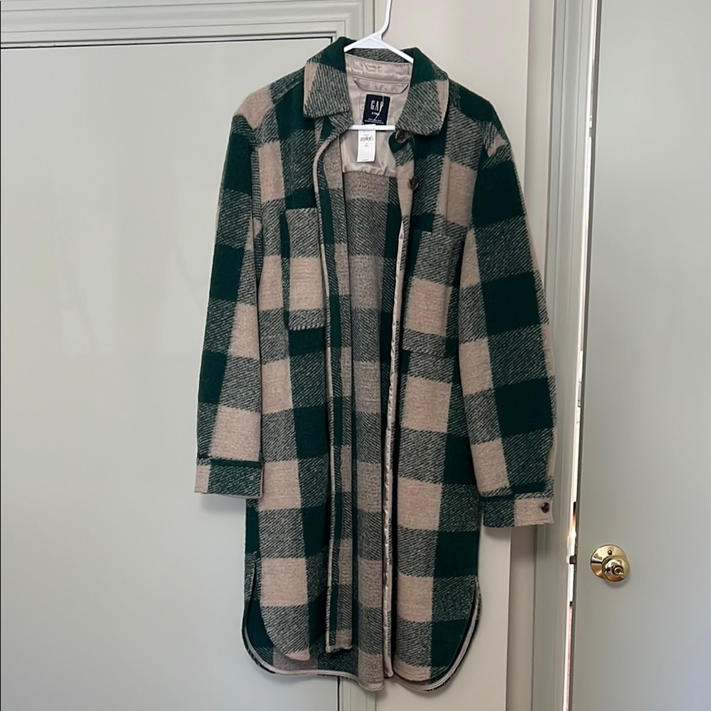 GAP Green and Cream Trench Coat with Classic Plaid Design